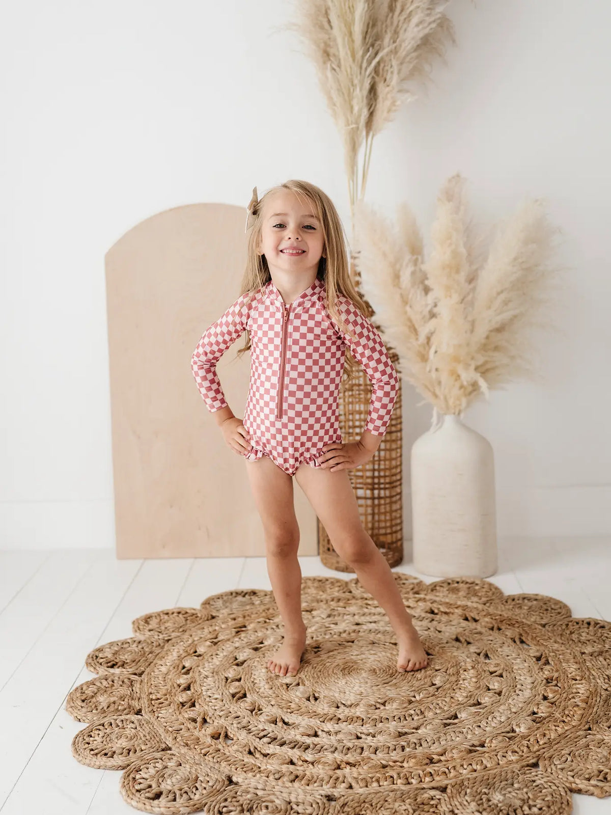 GIRL'S ONE-PIECE RUFFLE RASHGUARD SWIM SUIT