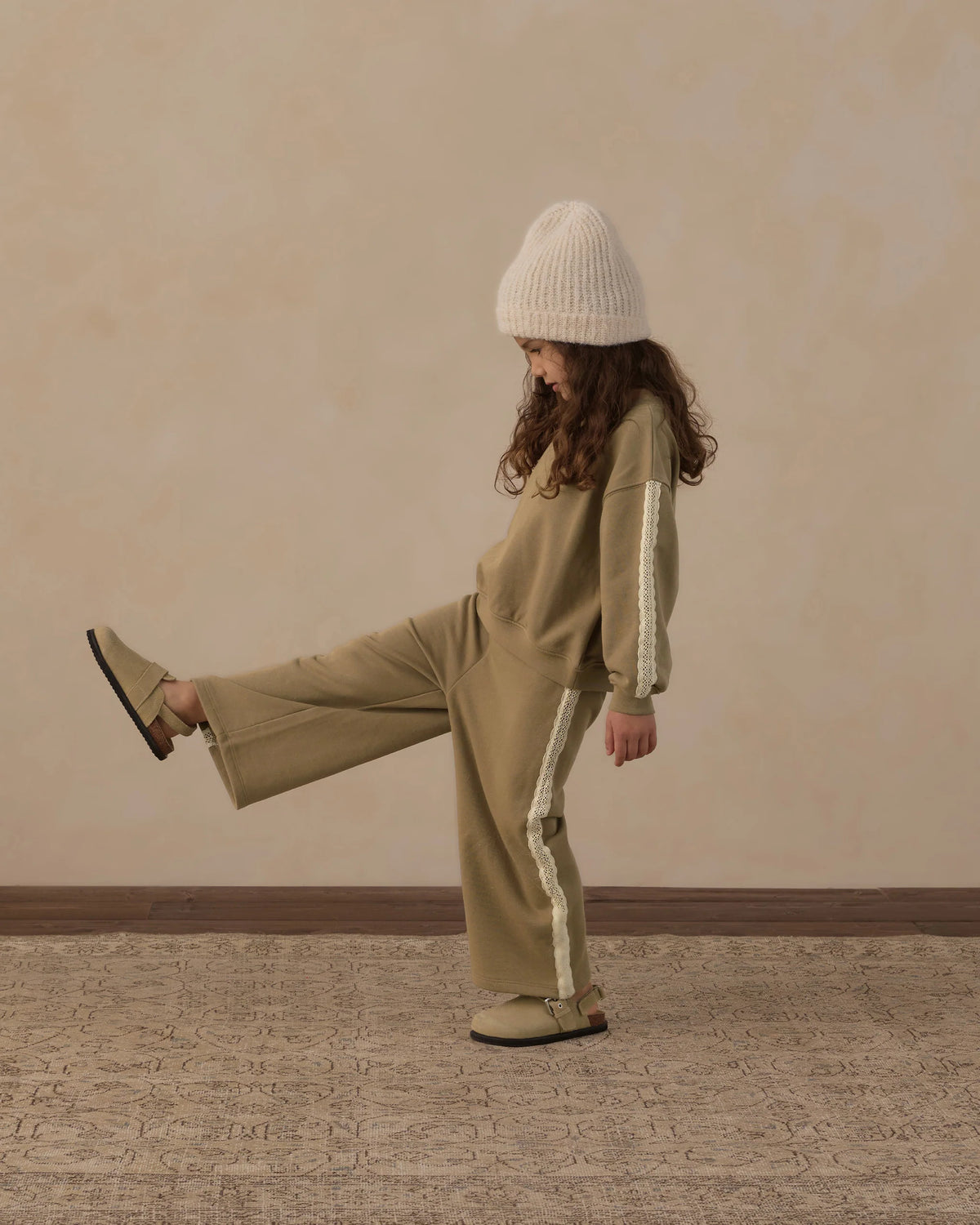 OVERSIZED SWEATSHIRT OLIVE