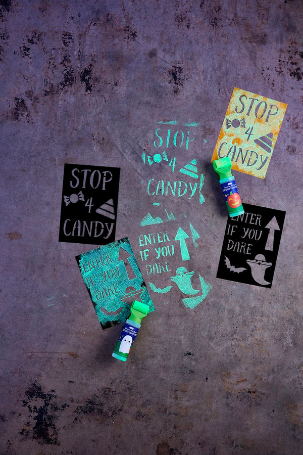 Halloween Glow Chalk Set