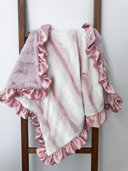 Hollis Luxe Cuddle Blanket