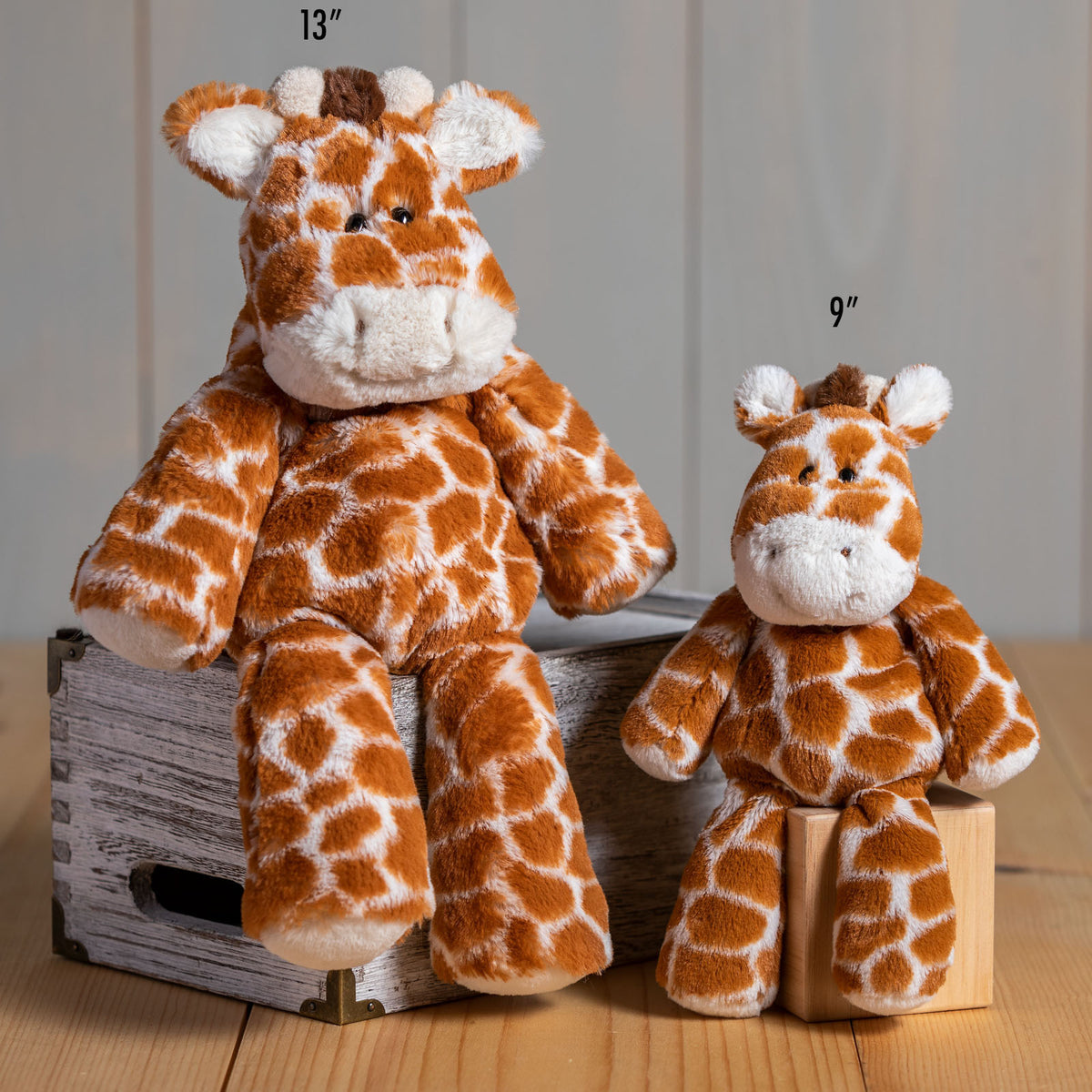 Marshmallow Giraffe – 13″ 40440