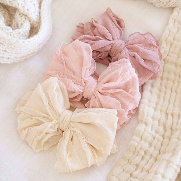 Large Ruffle Knit Bow | Pinks