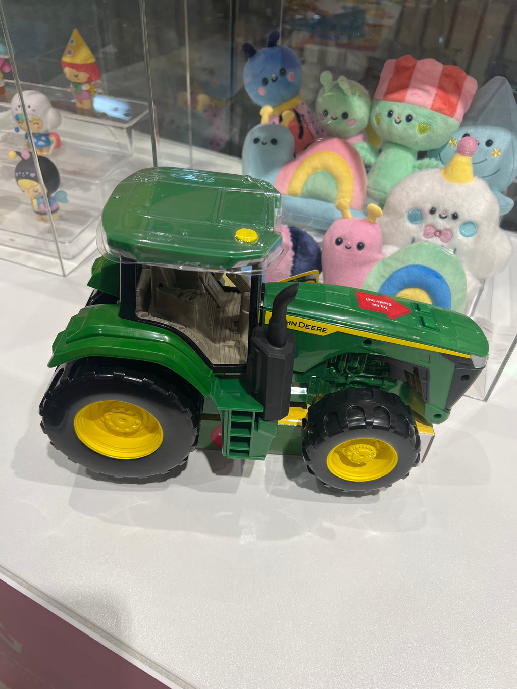 12 INCH LIGHTS AND SOUNDS TRACTOR