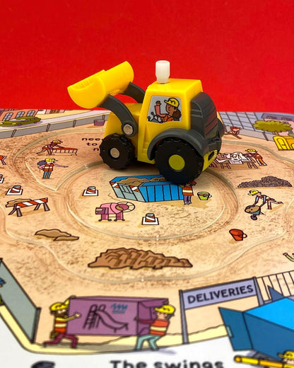 Wind-up Digger: Hands-On Exploration Of Diggers/Construction Sites book