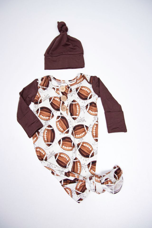 Tiny Tackle Knot Gown & Hat - NB