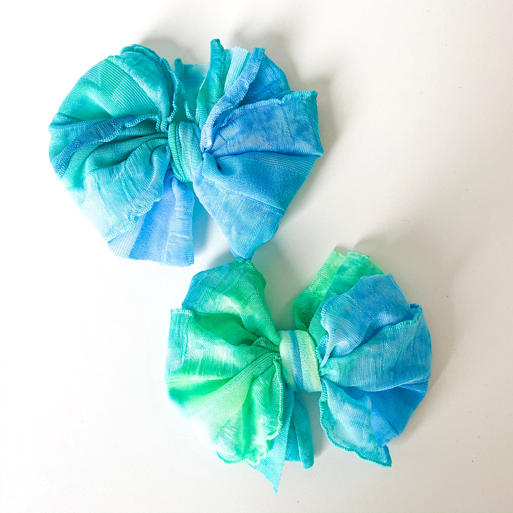 IN AWE - Ruffle Clip sets