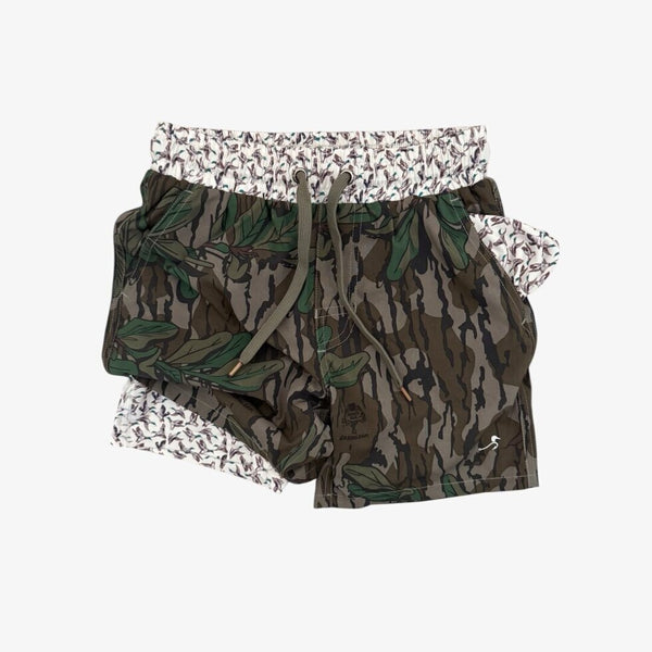 hamilton athletic short || mossy oak® greenleaf + delta wings (child)