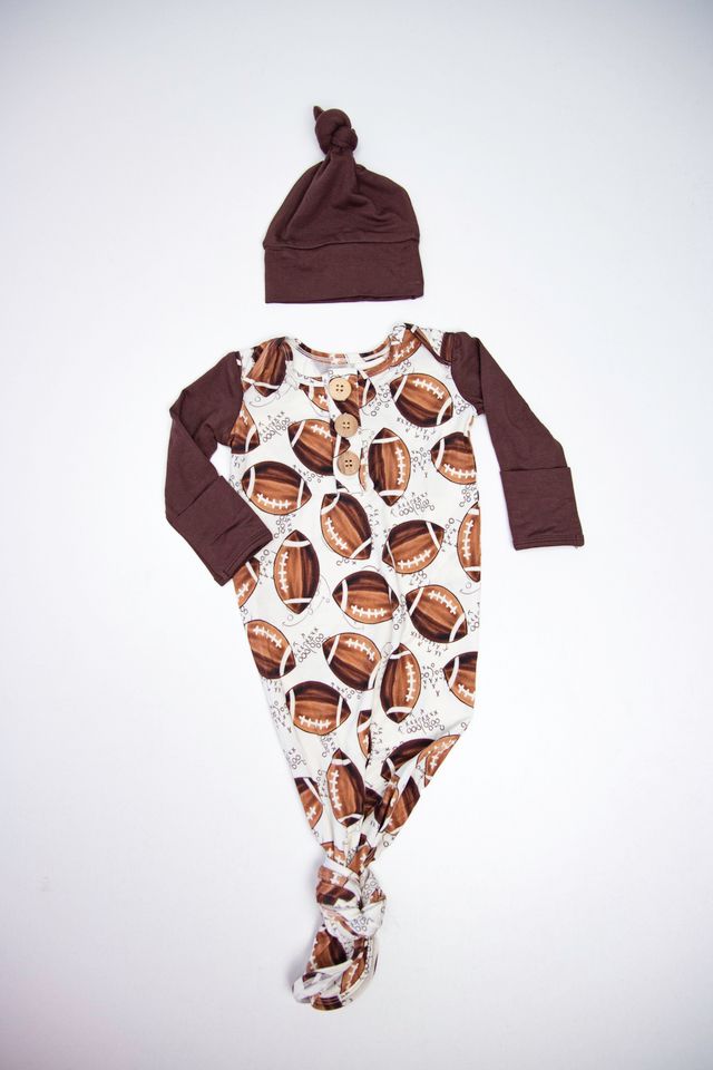 Tiny Tackle Knot Gown & Hat - NB