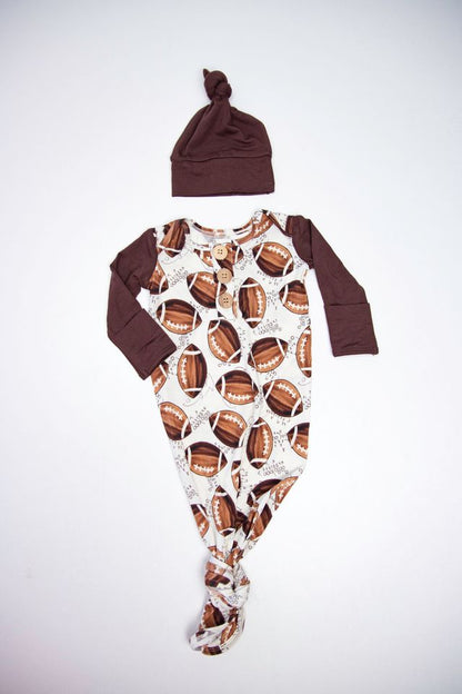 Tiny Tackle Knot Gown & Hat - NB