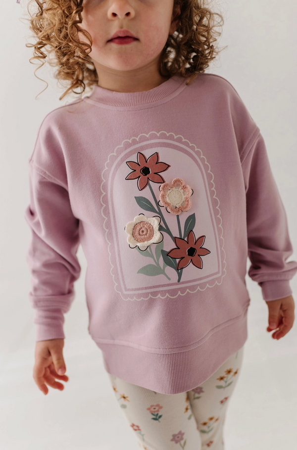 BOXY SWEATSHIRT - CROCHET FLOWER