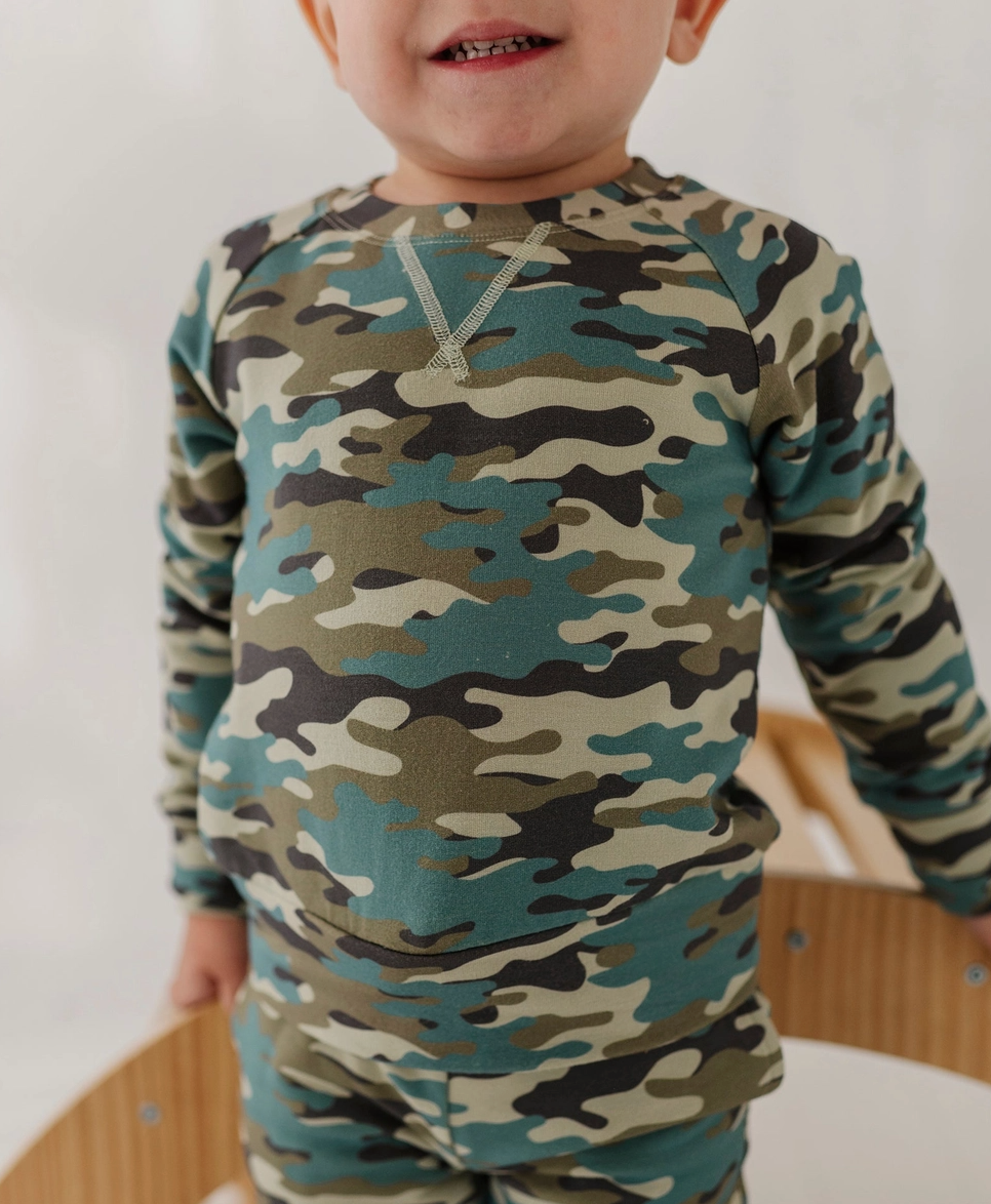 BOYS RAGLAN SWEATSHIRT - Camo