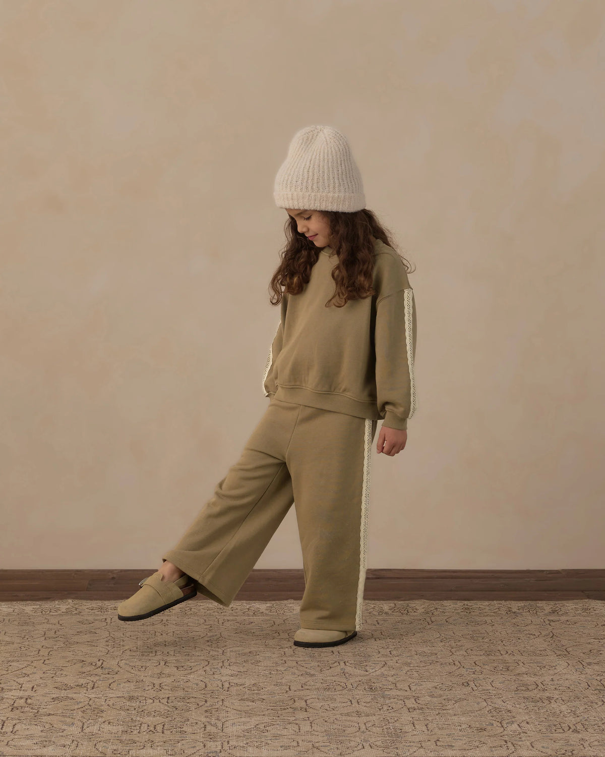 OVERSIZED SWEATSHIRT OLIVE