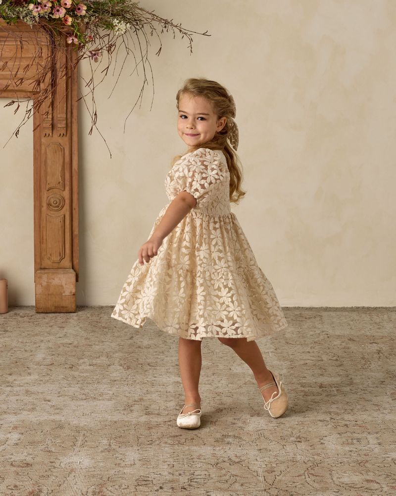 CHLOE DRESS | EMBROIDERED DAISY