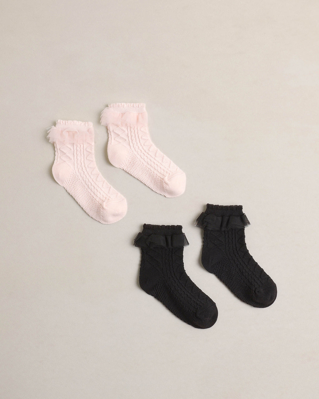 RUFFLE SOCKS BLACK, BLUSH
